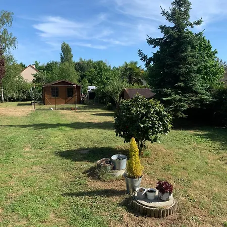 Ferienhaus Aux Portes Du Circuits Yvré-lʼÉvêque